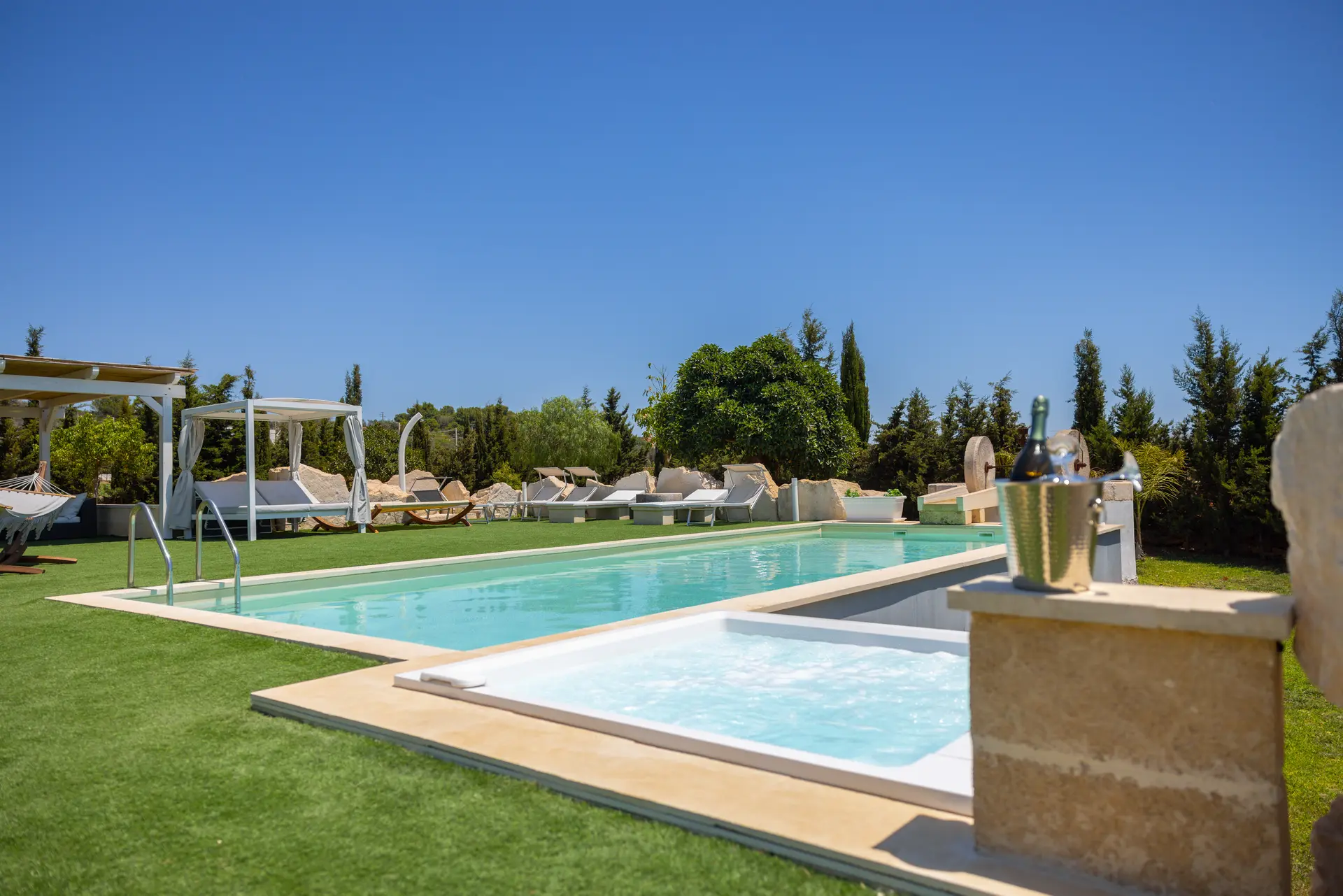 Immagine piscina